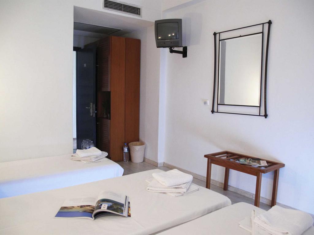 Hotel Azur Кріопігі Номер фото